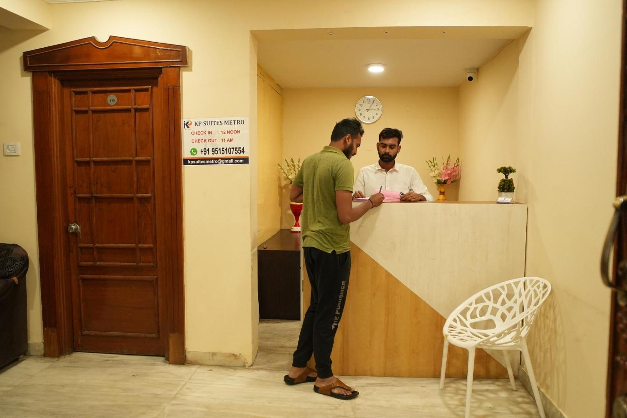 Hotel Kp Suites Metro Hyderabad Ngoại thất bức ảnh