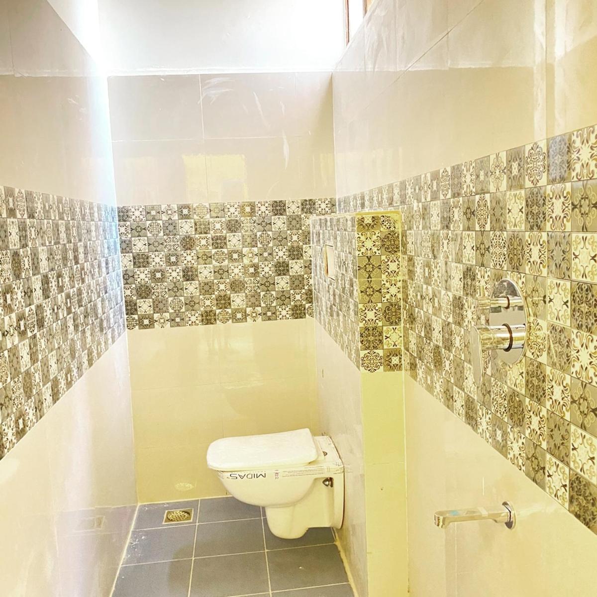 Hotel Kp Suites Metro Hyderabad Ngoại thất bức ảnh